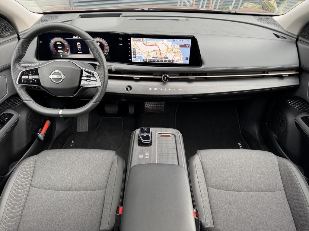 Nissan Ariya advantage edition 66 kwh vision pack + panoramadak