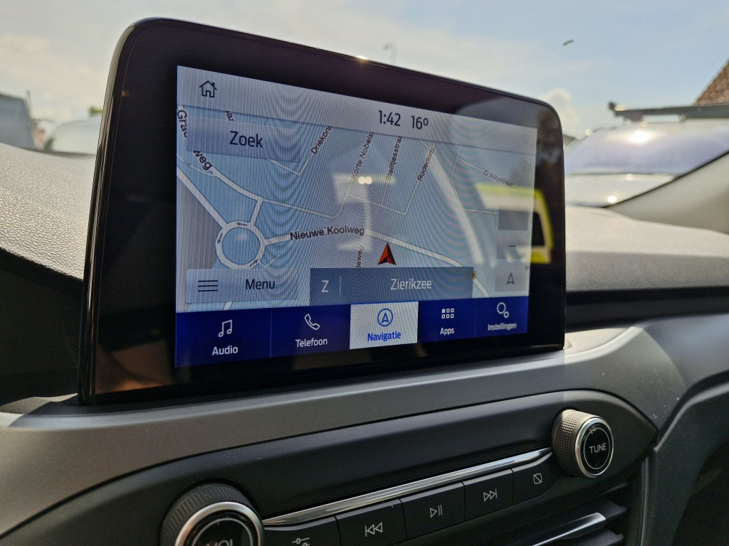 Ford Focus wagon ecoboost 100 pk connected