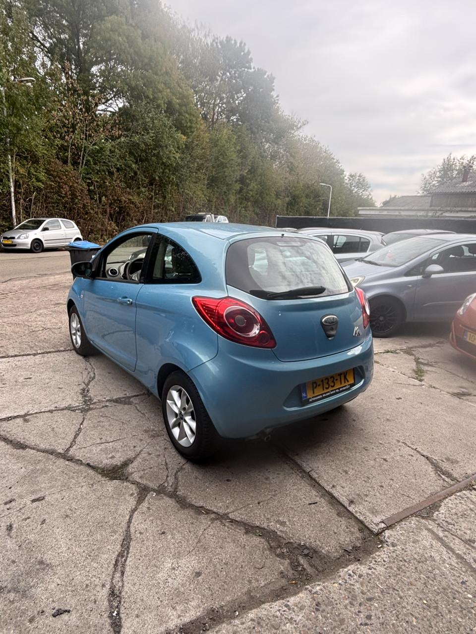 Ford ka lage km