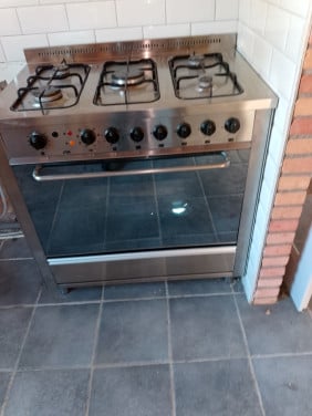 Te koop Etna 5 pits gasfornuis