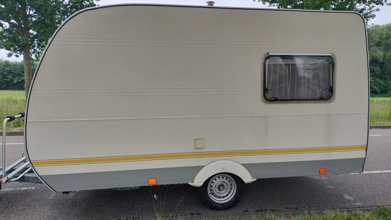Caravelair (2001) met voortent