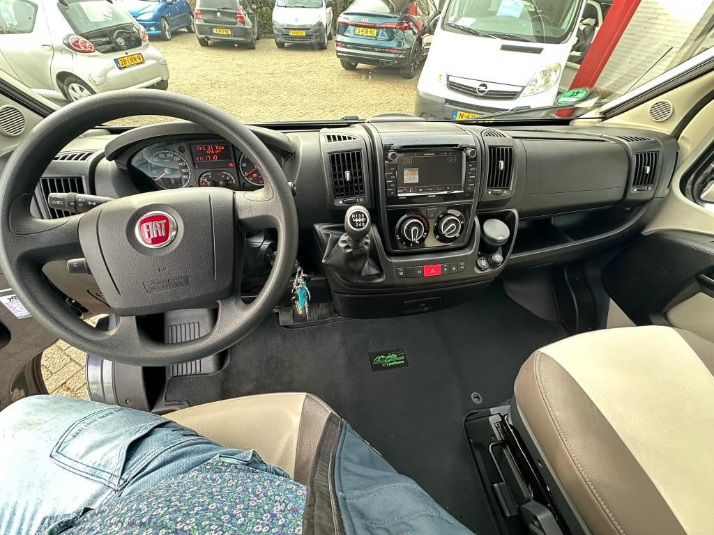 Knaus Onbekend r16 jaar apk, beurt, 3 maanden garantie, carplay set