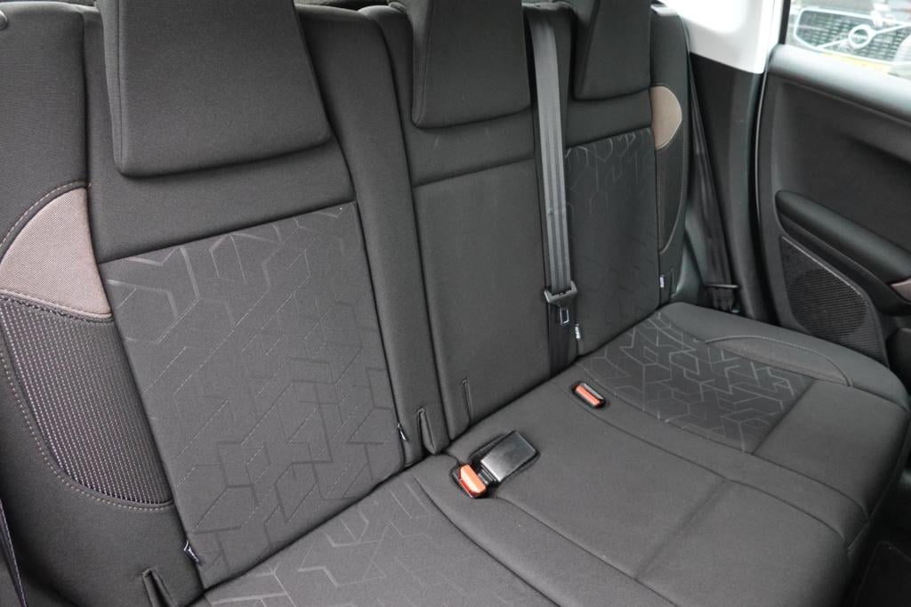 Peugeot 2008 1.6 vti active