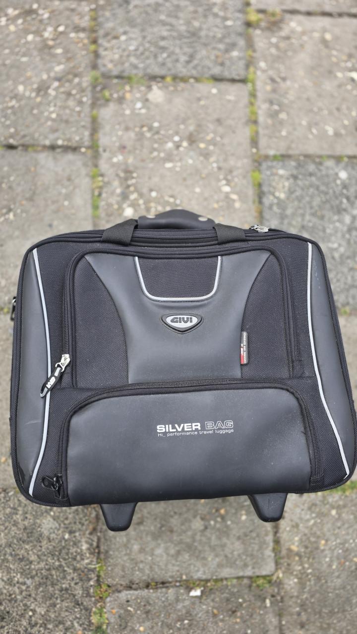 Givi motortas (topkoffer)