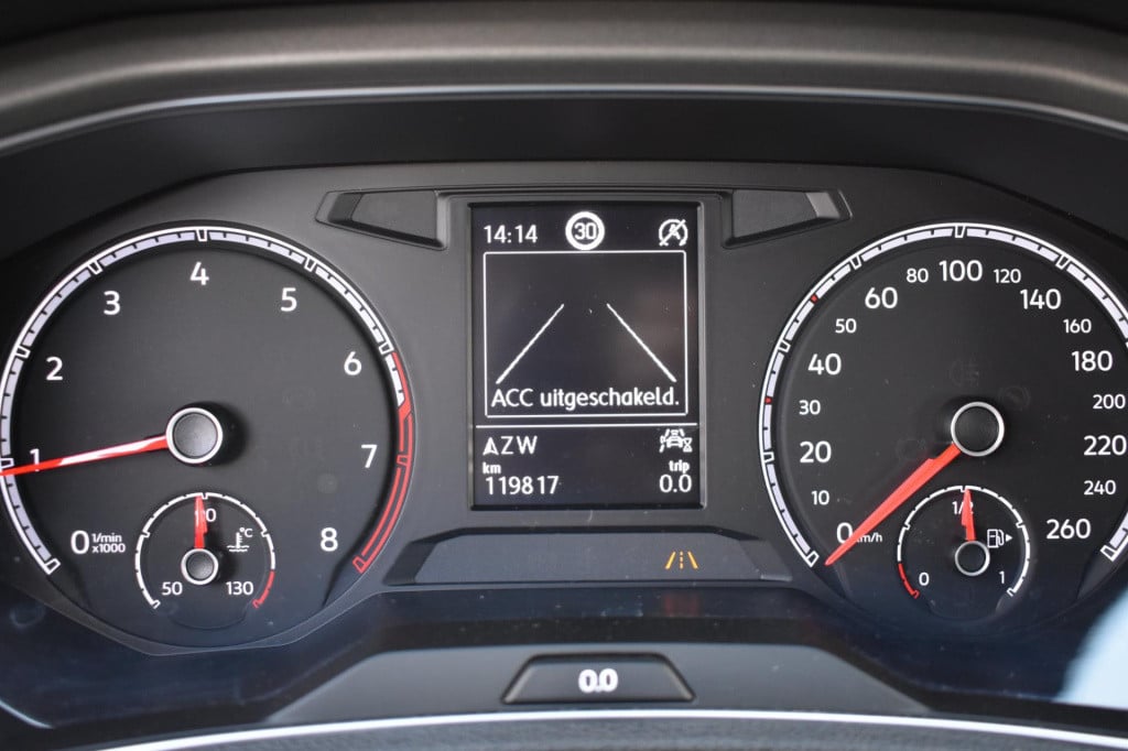 Volkswagen T-roc 1.0 tsi | camera | apple carplay | android auto | navigati