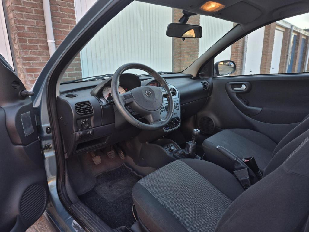 Opel Corsa 1.2-16v silverline / origineel nl / airco