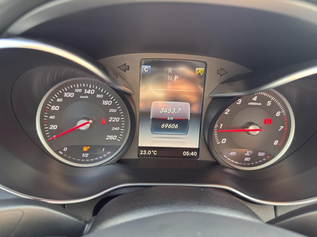 Mercedes-Benz C-Klasse c 180 business solution auto | navigatie | half lede