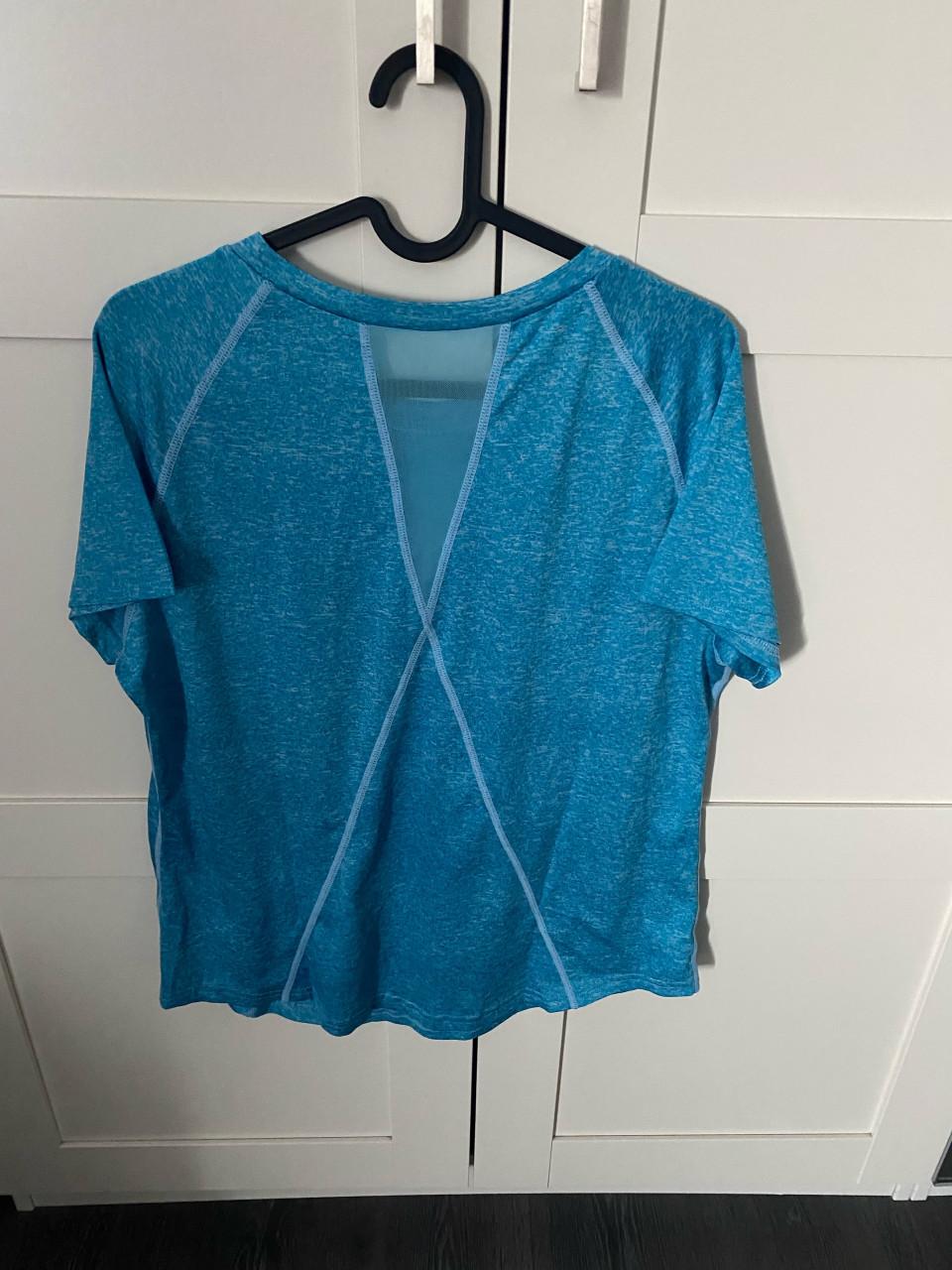 Te koop dames sport shirt
