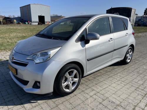 Toyota verso s 1.3 vvti automaat