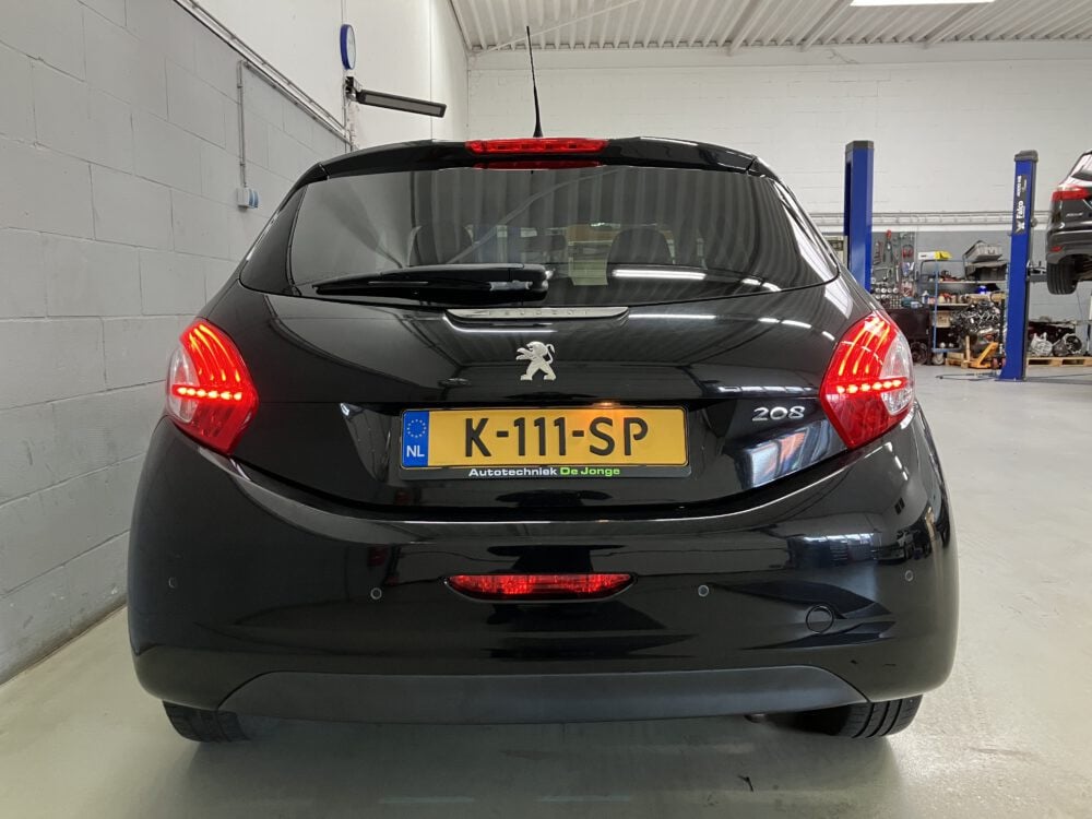 Peugeot 208 1.2 VTi Blue Lease
