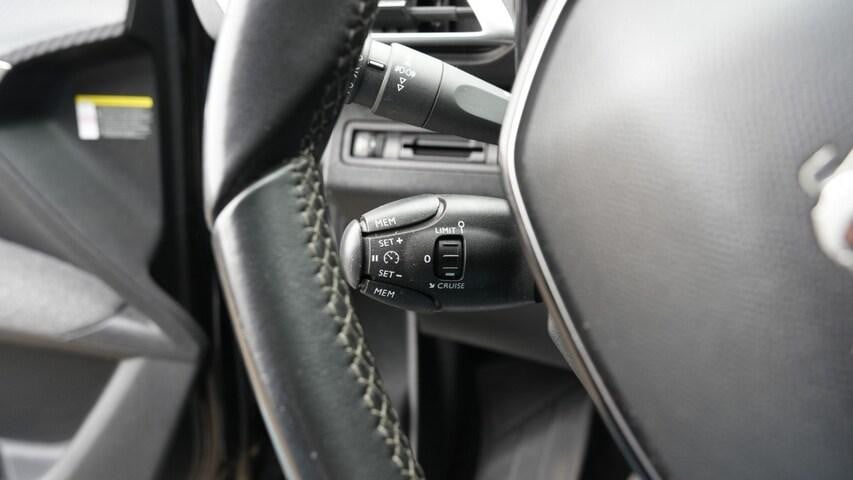 Peugeot 3008 1.2 puretech crossway