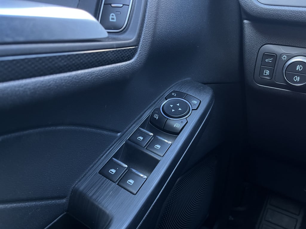 Ford Kuga 2.5 phev st-line x | carplay | keyless | trekhaak | camera