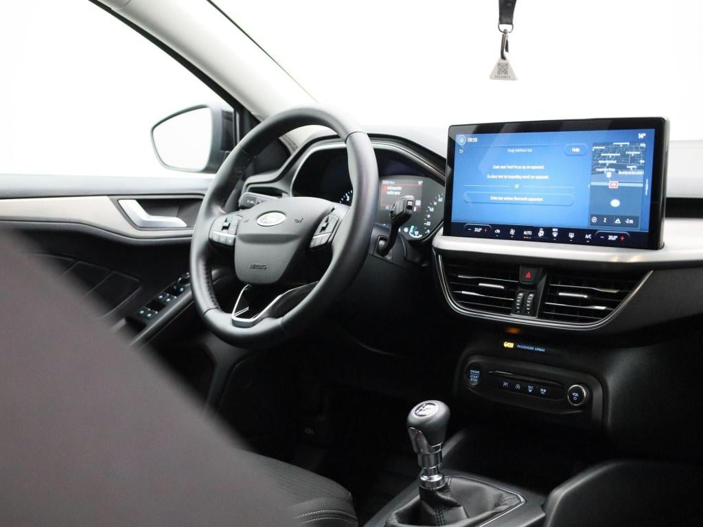 Ford Focus wagon 1.0 ecoboost hybrid titanium | climate control | cruise co