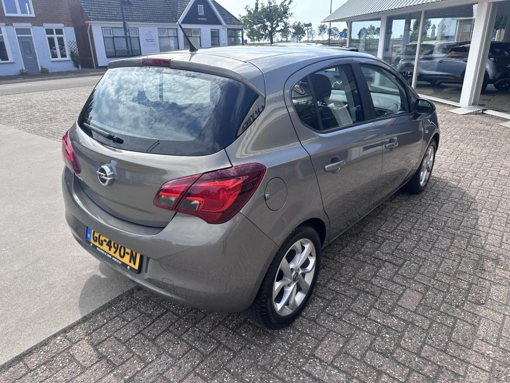 Opel Corsa 1.4 color edition
