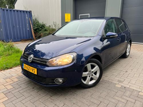 Volkswagen Golf 1.2TSI Highline Bluemotion