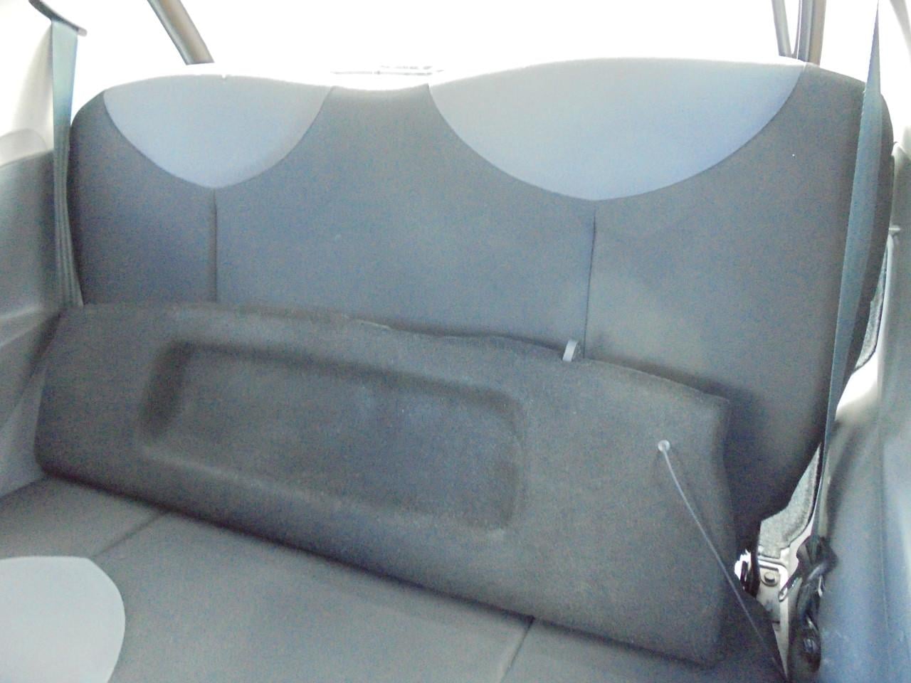 Te koop aangeboden: Zeer nette en zuinige Citroën C1 1.0-12V Seduction