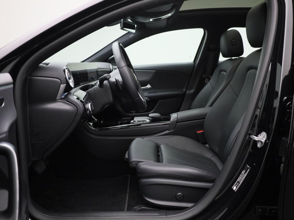 Mercedes-Benz A-Klasse 200 business solution luxury | automaat | panoramada