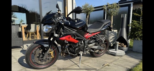 Street Tripple 675 R