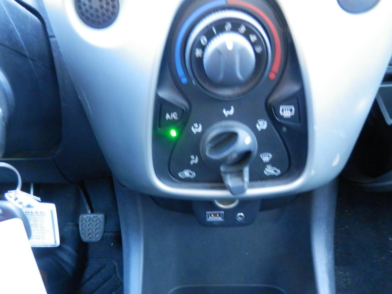 Auto Garant Biedt Aan: Citroen C1 1.0 VTi Cool