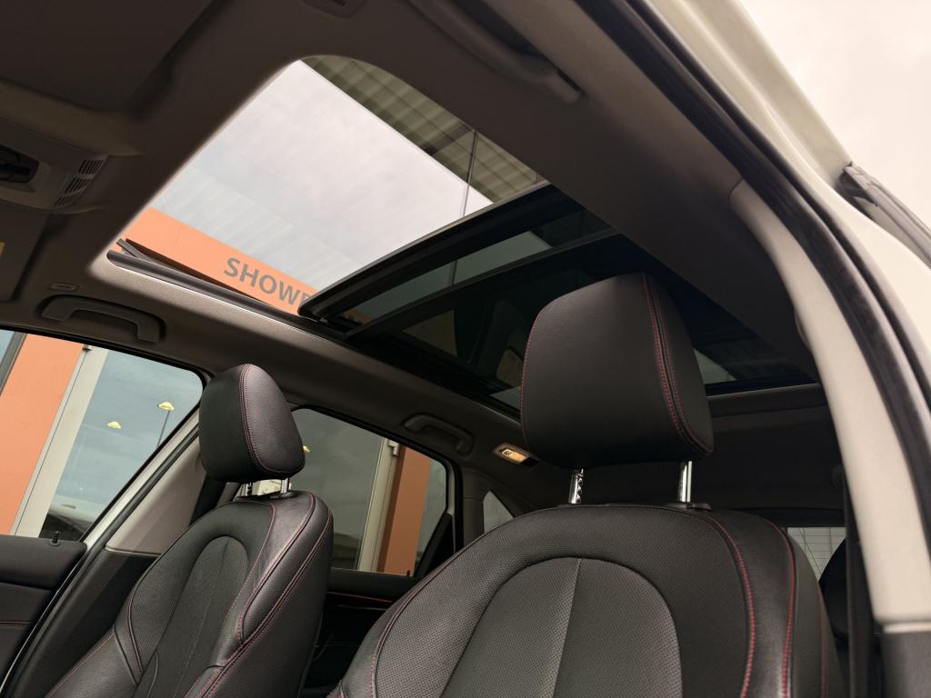 BMW 2-serie active tourer 216d centennial sport line | pano | trekhaak | st