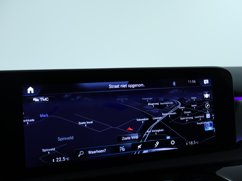 Mercedes-Benz A-Klasse 180 business solution amg | panoramadak | sfeerverli