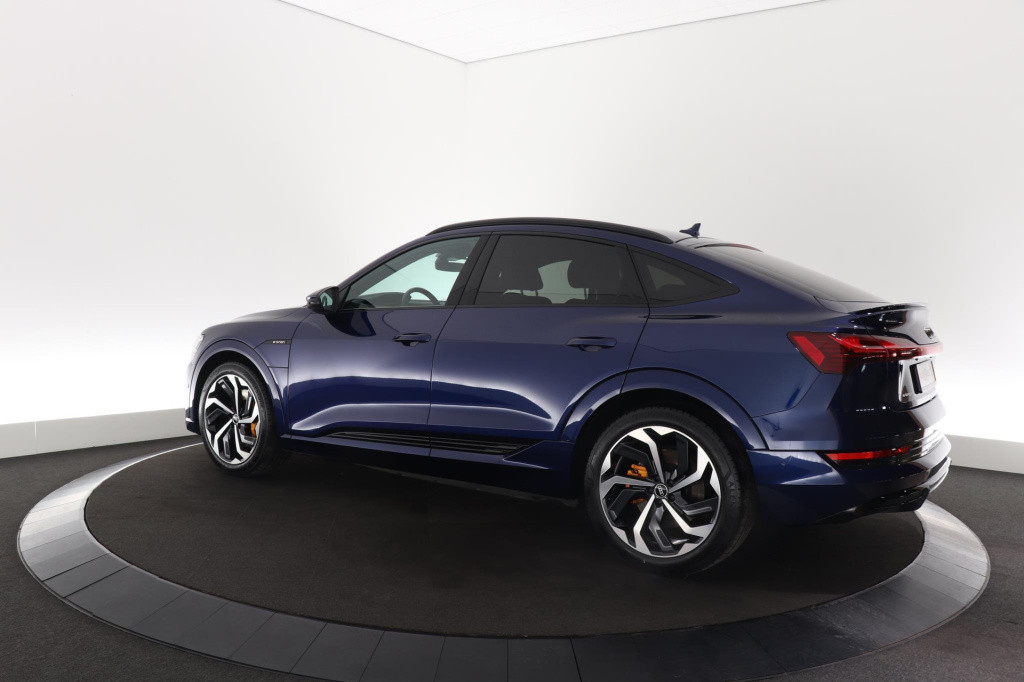 Audi E-tron sportback 55 quattro s edition 95 kwh 408 pk| head-up display |