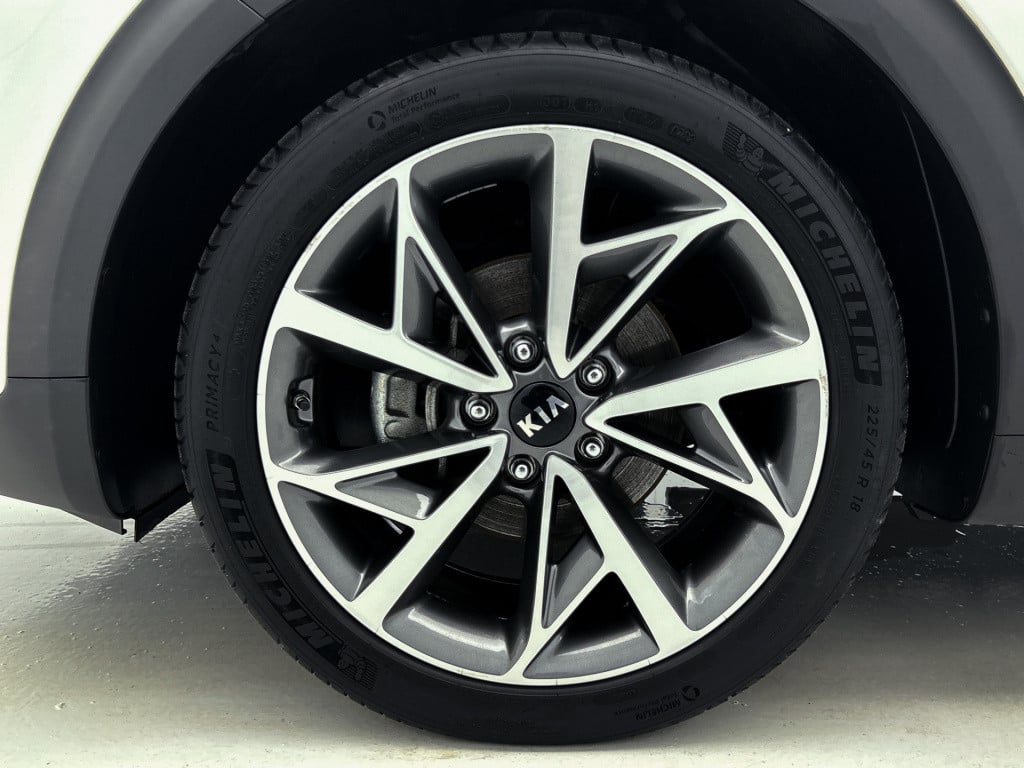 Kia Niro 1.6 gdi hybrid sportsline | trekhaak | 18 inch | half leder