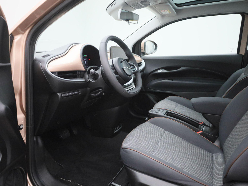 Fiat 500 icon 42 kwh | navigatie | panoramadak | apple carplay / android au