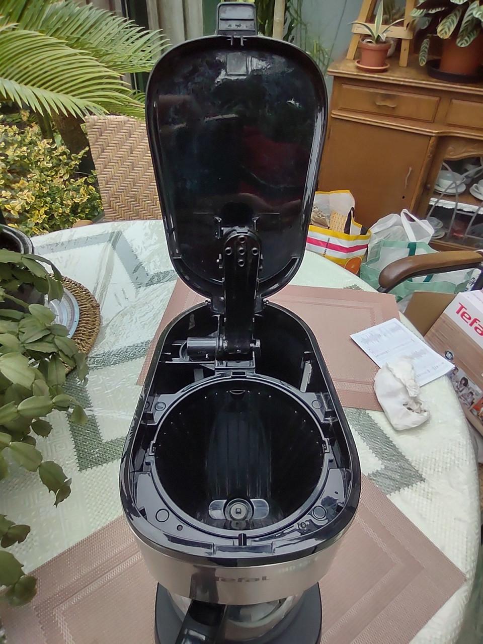 Zo goed als nieuw Koffiezetapparaat Tefal. CM520D10