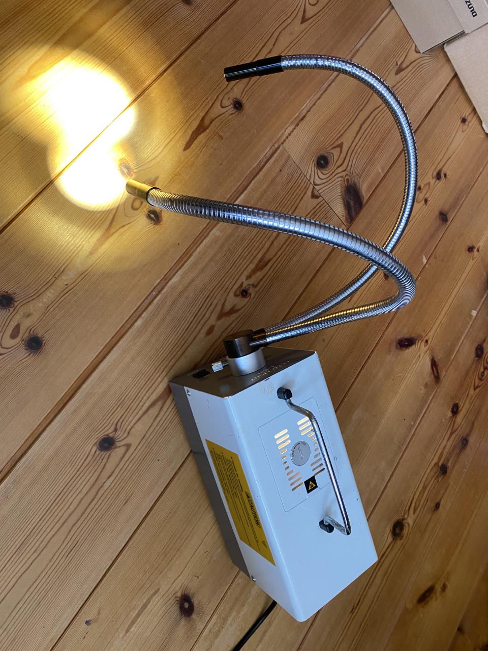 Koud lichtbron voor microscoop