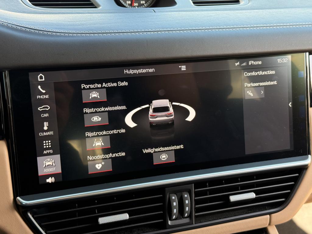 Porsche Cayenne 3.0 | sportdesign | pano | sportchrono | luchtvering | acc 