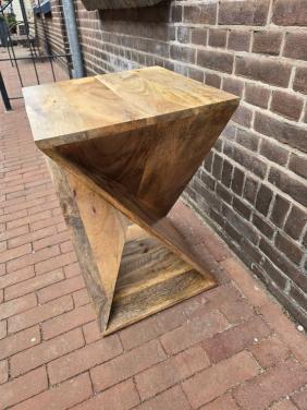 NACHTKASTJES €OF DEZE SCHITTERENDE X CONSOLE VAN MASSIEF MANGOHOUT NU€69,-