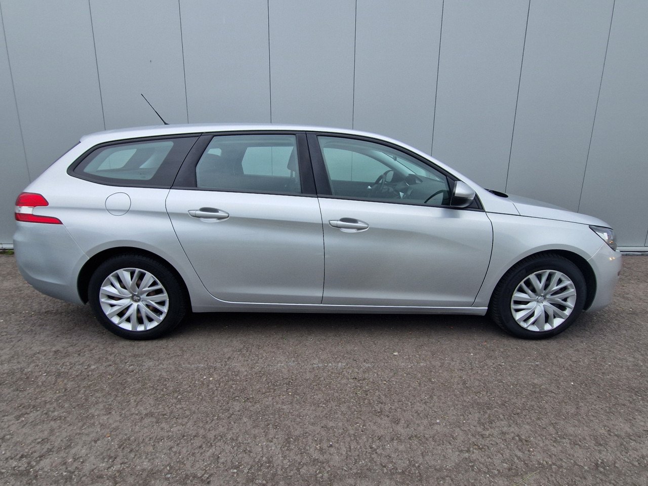 Peugeot 308 SW 1.2 PureTech Blue Lease