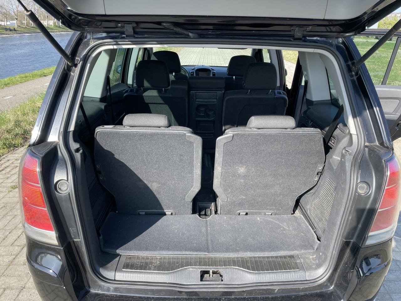 Opel Zafira 2.2 7 zits 1650€