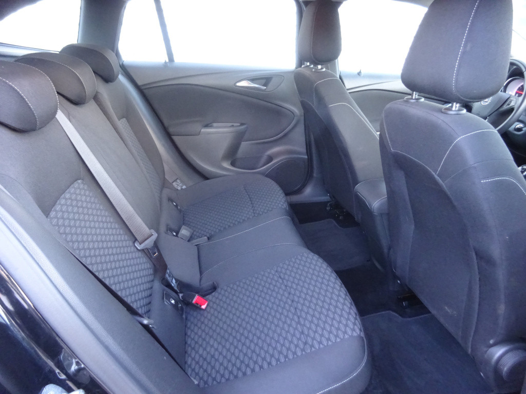 Opel Astra sports tourer 1.2 business edition navi / trekhaak / cruise cont