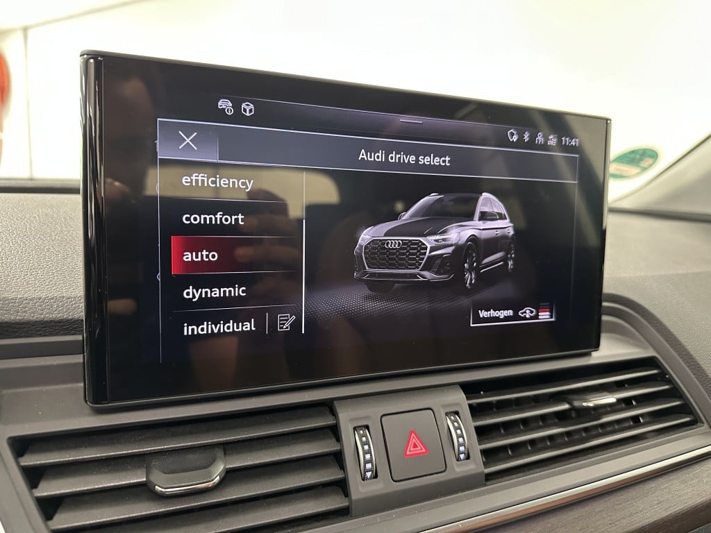 Audi Q5 50 tfsi e s edition | luchtvering | trekhaak | panoramadak |