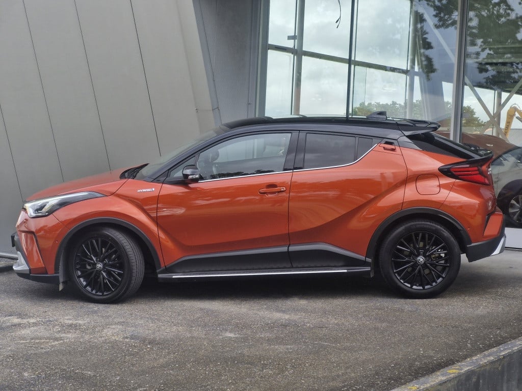 Toyota C-hr 2.0 hybrid launch edition