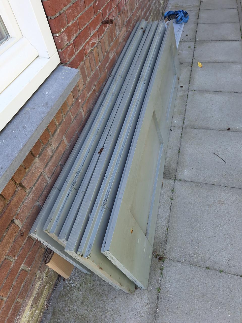 Gratis houten luiken (gebruikt)