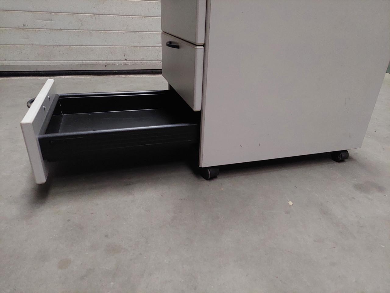 Ladekastje op wieltjes