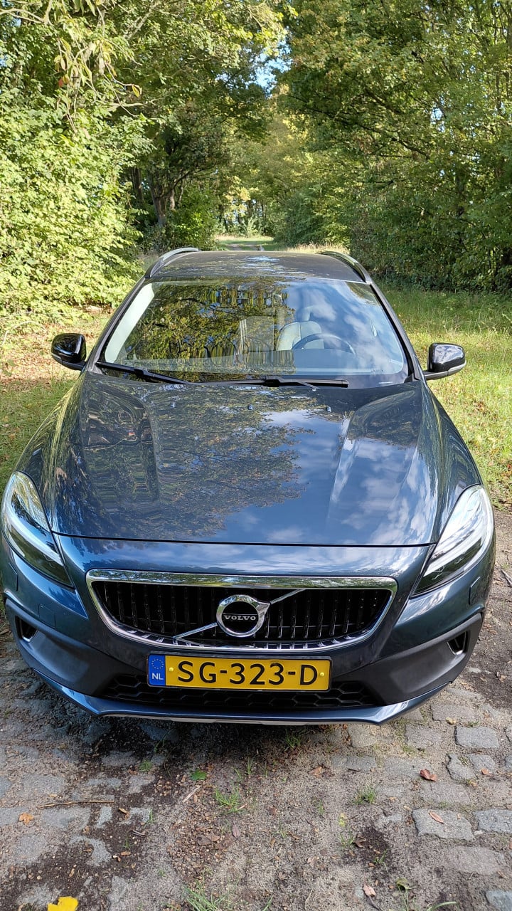 Volvo V-40 Cross Country