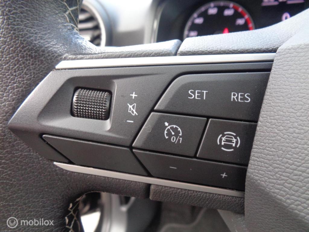 Seat Ibiza 1.0 mpi style/airco ecc/led/lm velgen/pdc/apple carplay/full lin