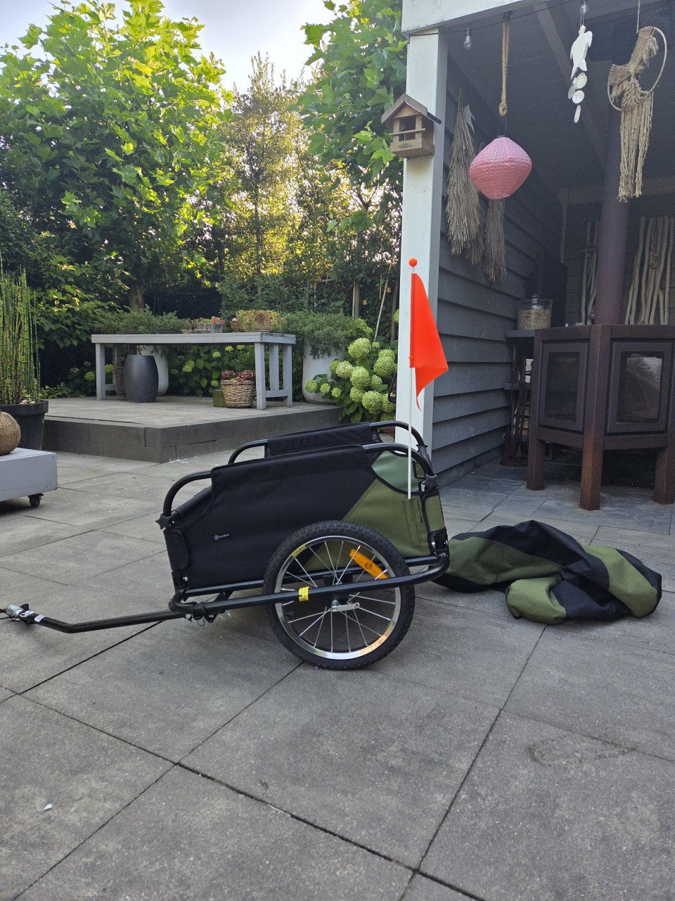 Fietskar  voor b.v. naar het strand of boodschappen  splinternieuw!