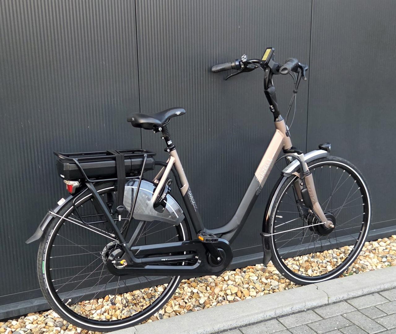 Gazelle Orange C7+ HMB 57cm Platinum accu