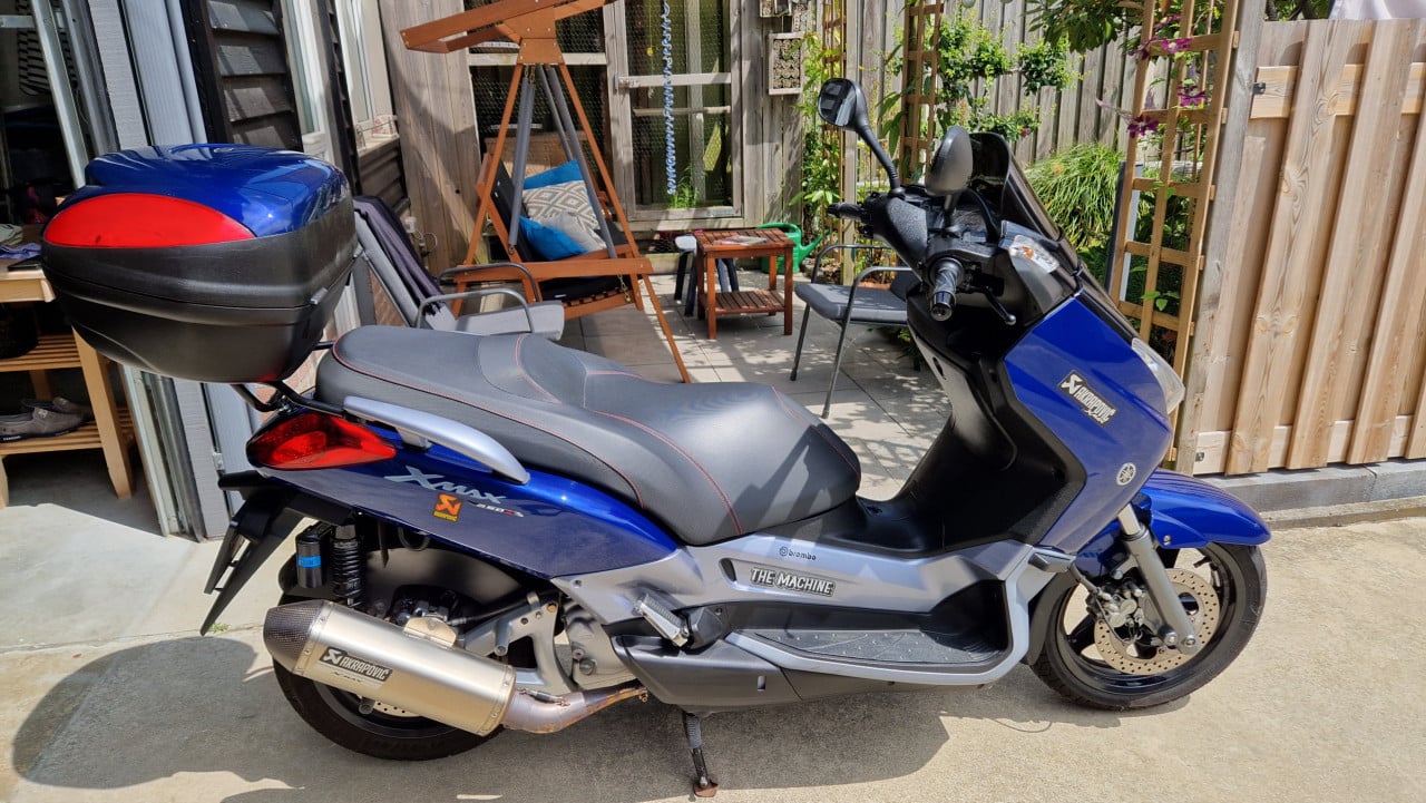 Yamaha XMax 250