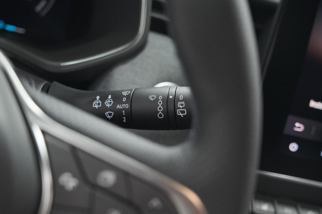 Renault Clio 1.6 e-tech full hybrid 145 techno | 360 camera | bose audio | 