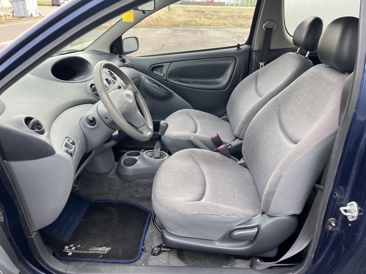Toyota Yaris 1.0-16V VVT-i Terra
