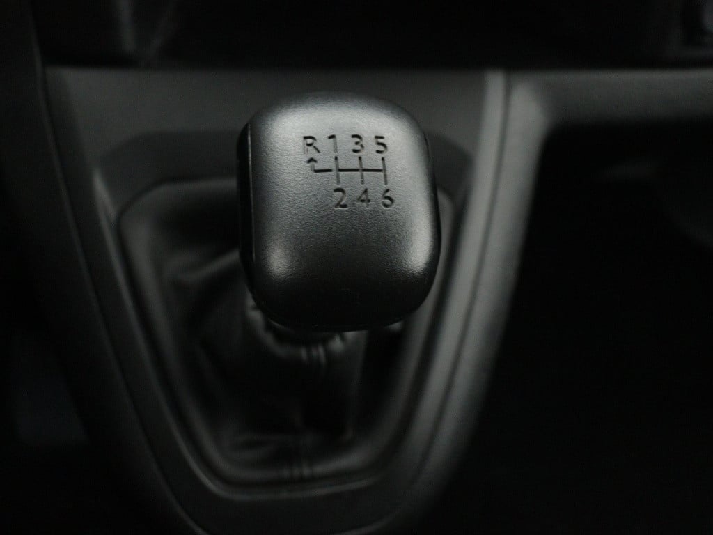 Opel Vivaro 2.0 diesel 145 l3 | airco | navigatie | apple carplay/android a