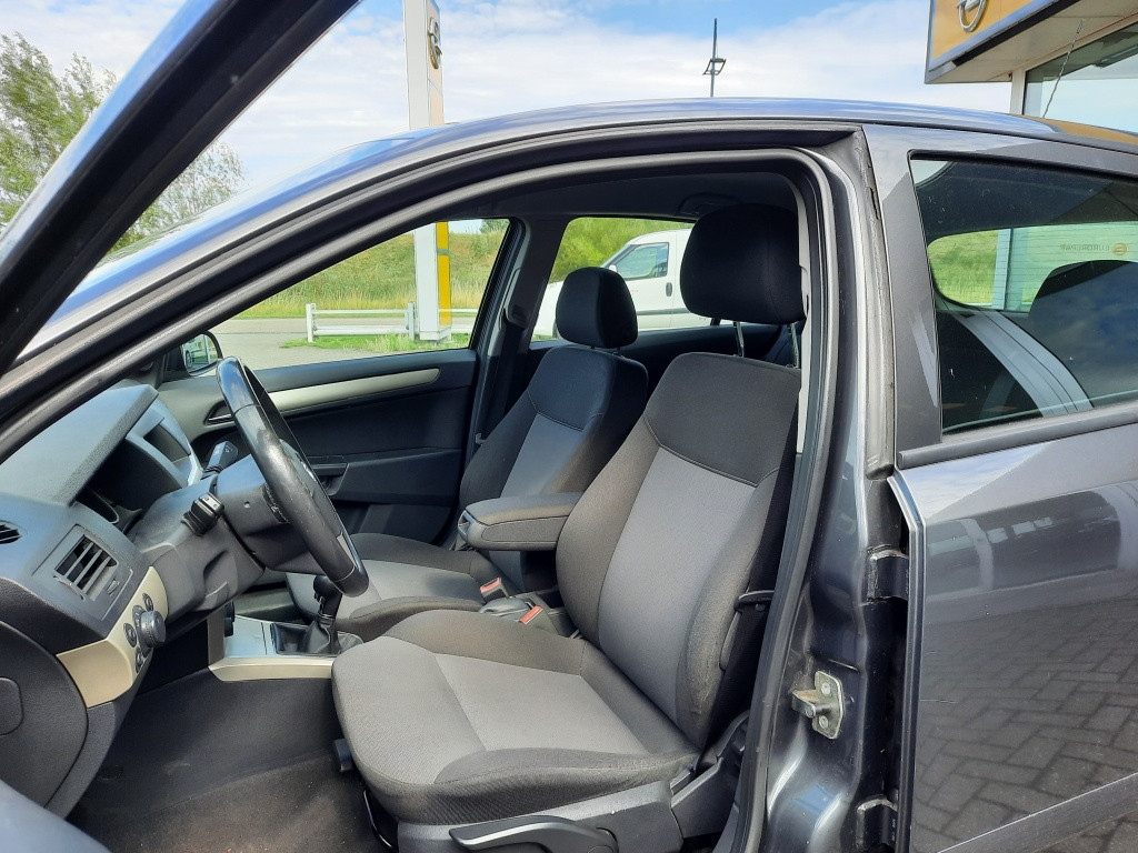 Opel Astra 1.6 temptation