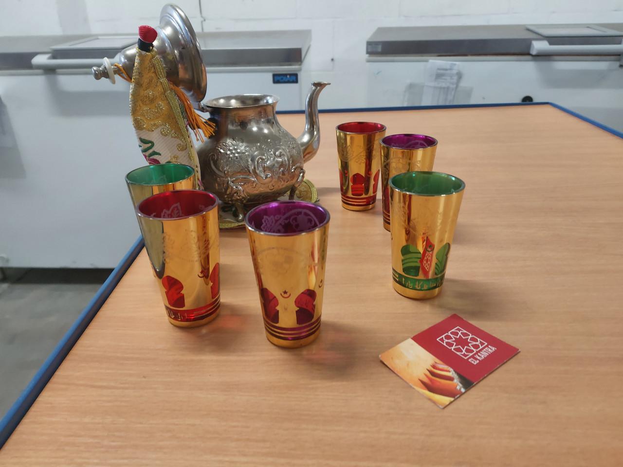 Theekan/theeset El kantra