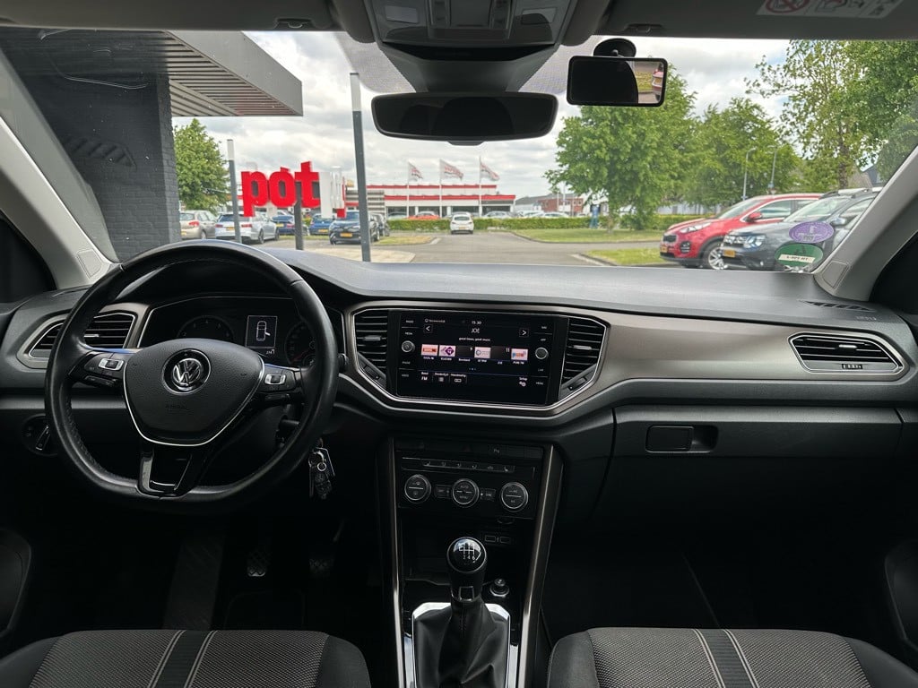 Volkswagen T-roc 1.0 tsi style // led koplampen // trekhaak //